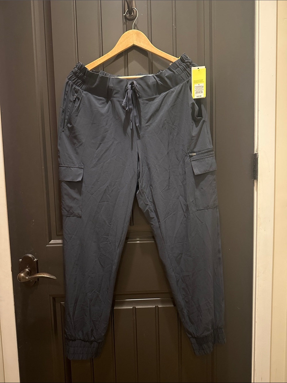 Women's  Cargo Jogger Pants - Dark Gray